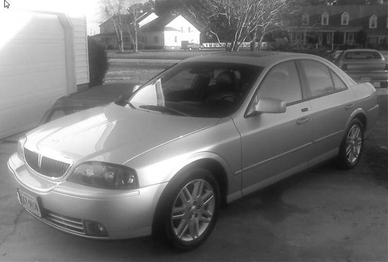 04 LS V8 fifth pic reduced.jpg