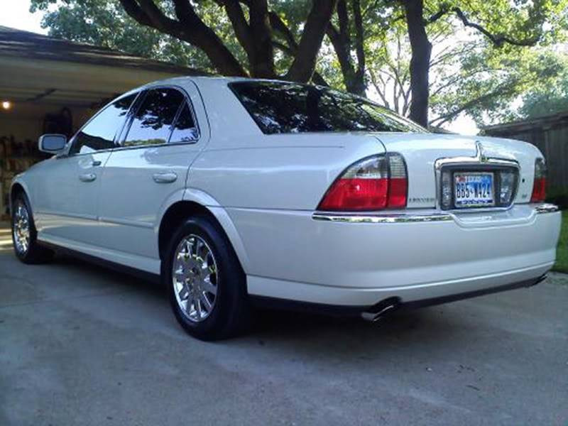 05_Lincoln_LS_Rear_Rt.jpg