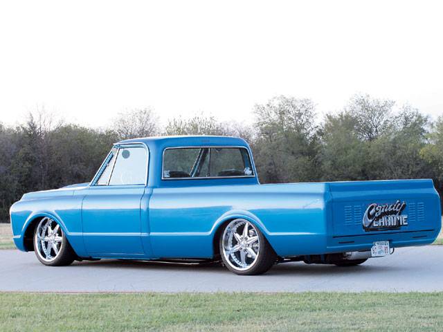 0611ct_02_z+1970_chevy_c10_longbed+.jpg