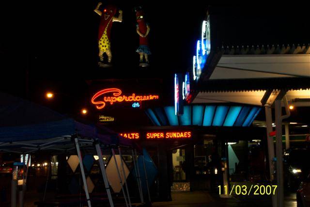 100_1908 (Small).JPG