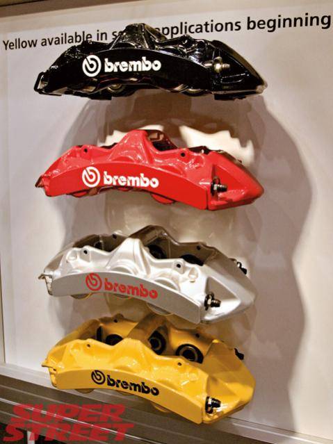130_0207_024_z+2006_SEMA_auto_show+brembo_monoblock_calipers.jpg