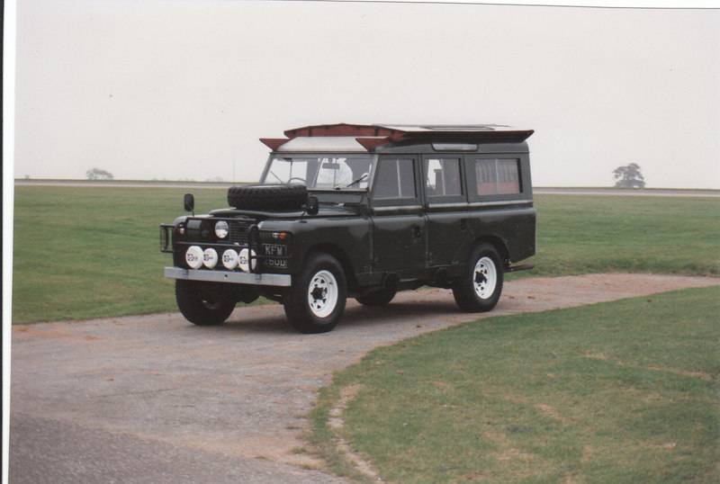 1966landroverseriesii10bs0.jpg