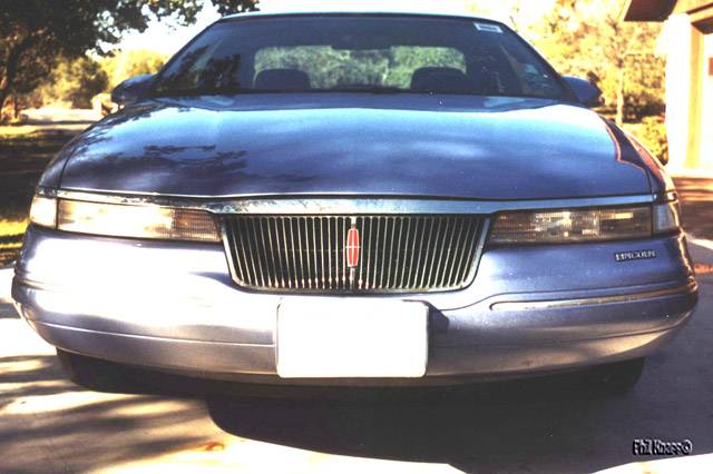 1994 Mark-VIII head-on.jpg
