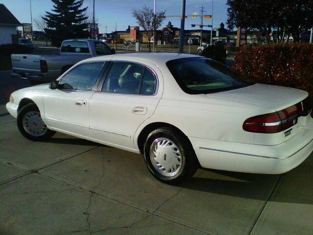 1995 Lincoln Continental.jpg