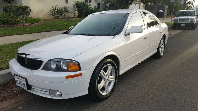 2000-V8-LA-CA.jpg