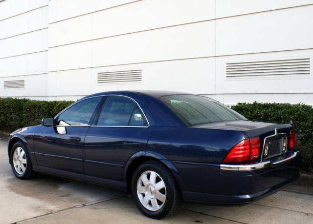 2002-Blue-V6.jpg