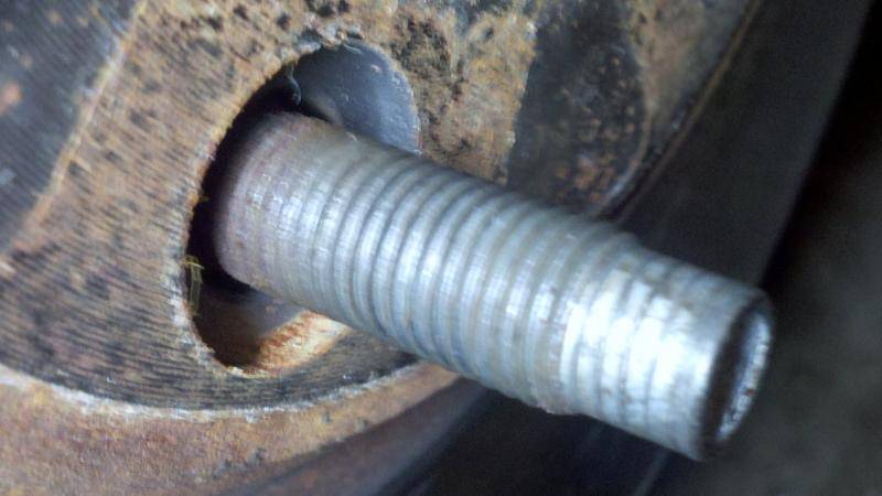 2002 ls lug.jpg