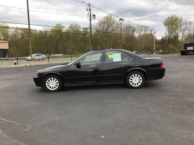 2003-V6-BLK-MA.jpg