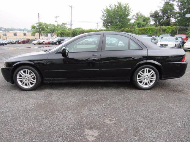 2004-BLK-BLK-V8-NJ.jpg