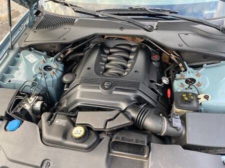 2004 Jaguar Engine.jpg