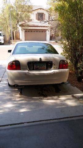 2004-V8-White-AZ.jpg