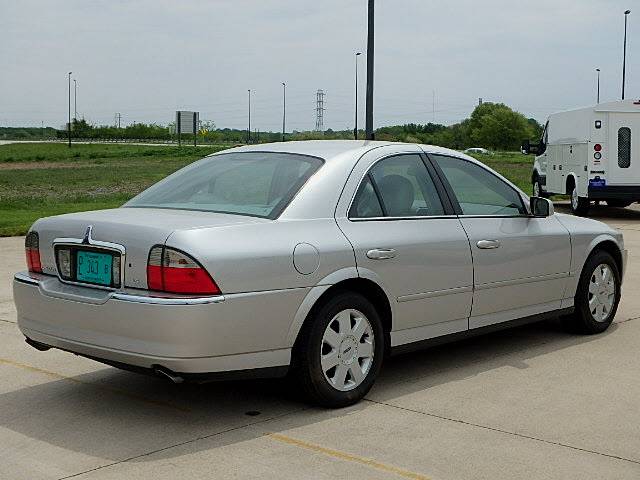 2004_lincoln_ls-pic-580591126804365223-V6-IL.jpeg