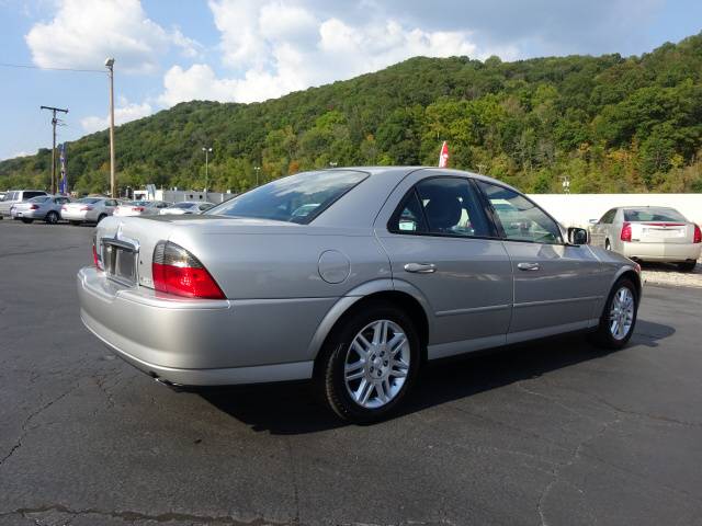 2004_lincoln_ls-pic-6082692949916214565-V8-WV.jpg