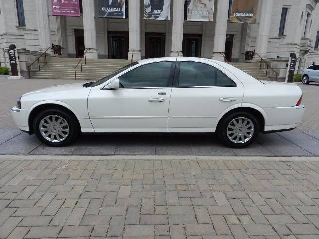 2004_lincoln_ls-pic-8789976390174939838-V6-IN.jpeg