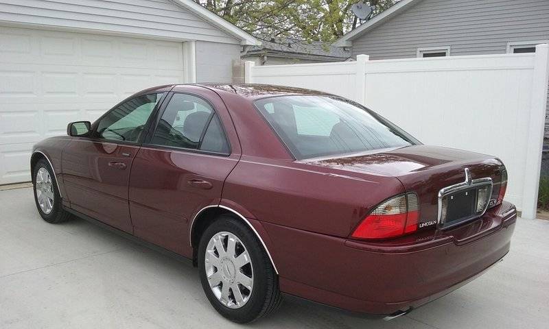2004_lincoln_ls_v8_sport-pic-5122894301413891369-v8-IL.jpeg
