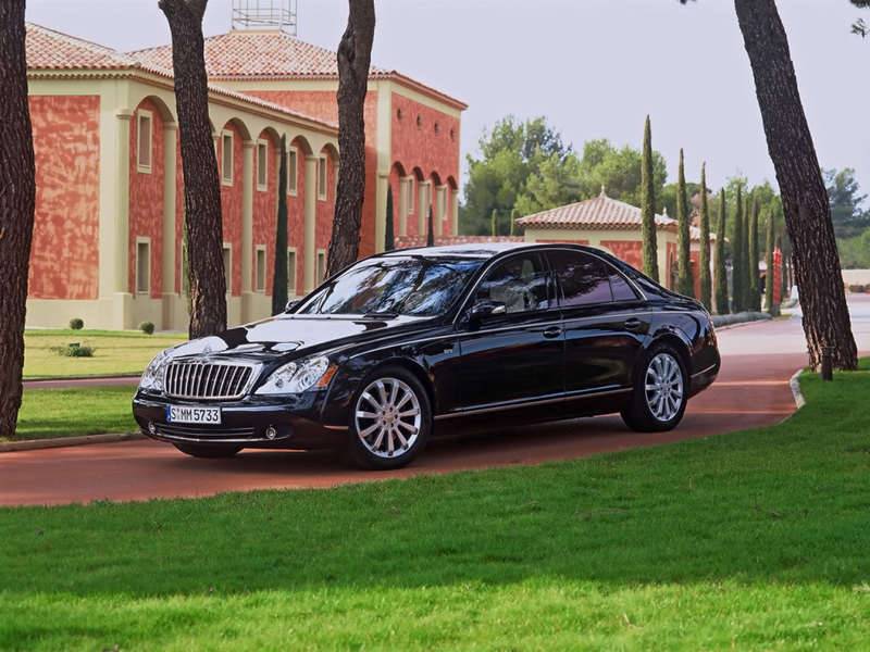 2005-Maybach-57-S-SA-Courtyard-1280.jpg