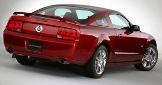 2005fordmustangrear.jpg