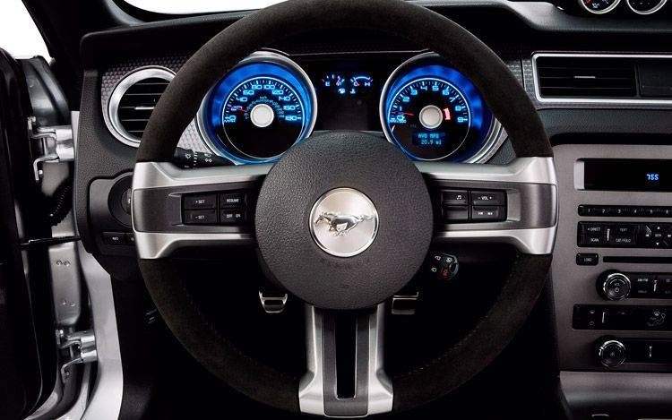 2012-ford-mustang-boss-302-cockpit.jpg
