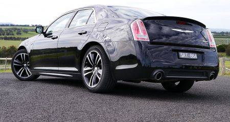 2013_chrysler_300_core_review_03-1006-450x240.jpg