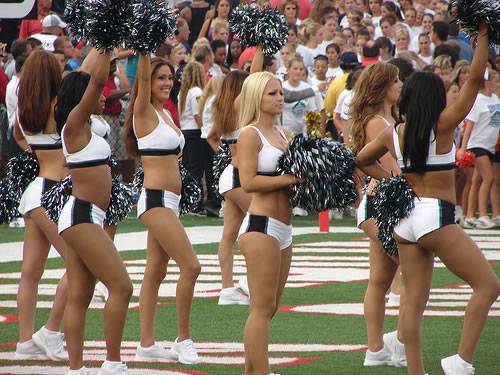 30-hot-cheerleaders.jpg