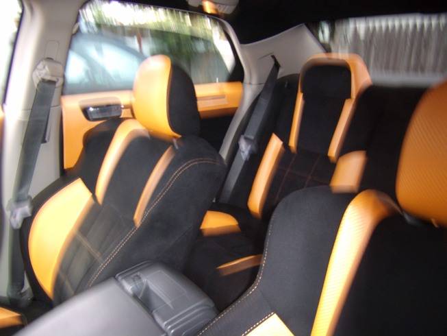 300 srt 010.jpg