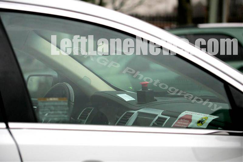 4-2009-lincoln-mks-spied-april.jpg