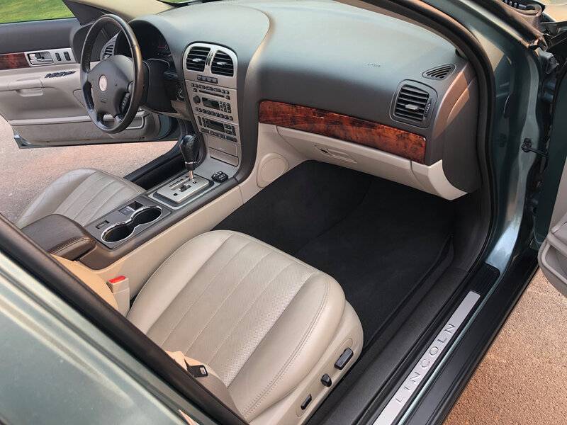 5_Interior_View_pass.jpeg