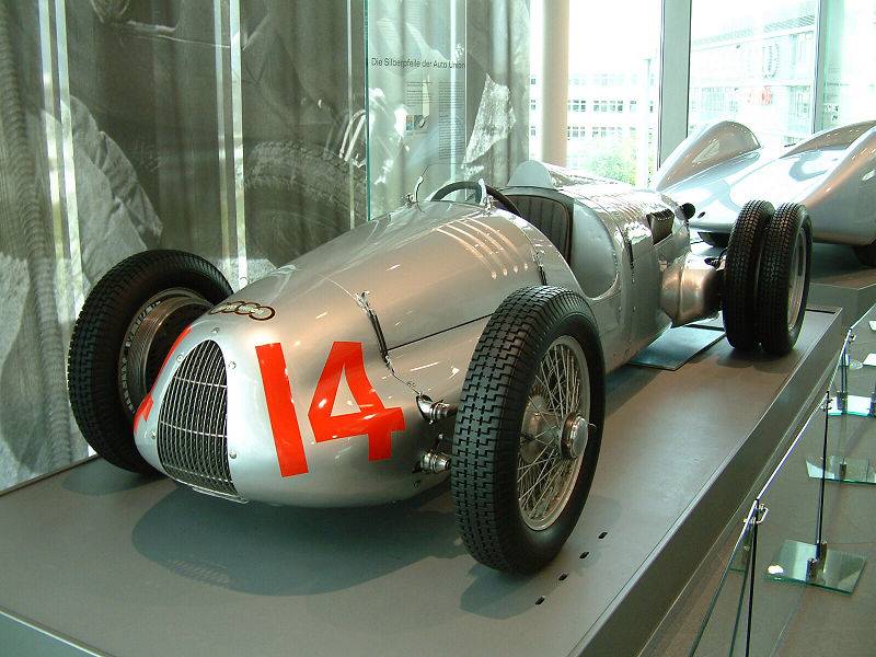 800px-Auto-union-type-d.jpg