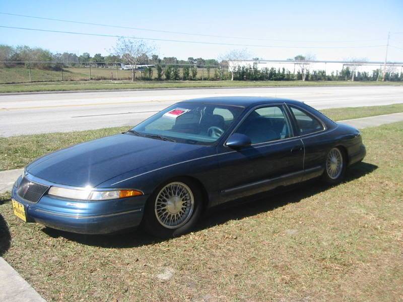 93bluelincoln004.jpg