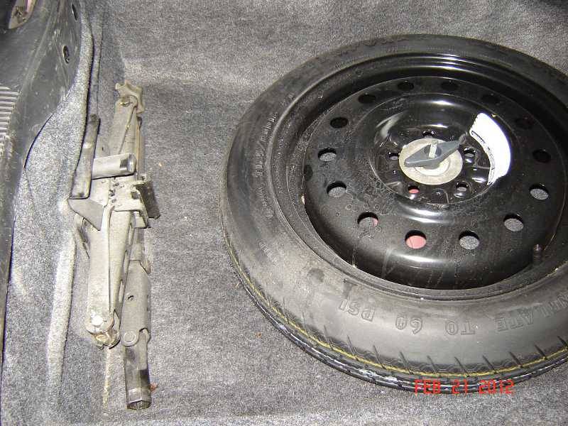 '98 Lincoln Mark VIII 019.JPG
