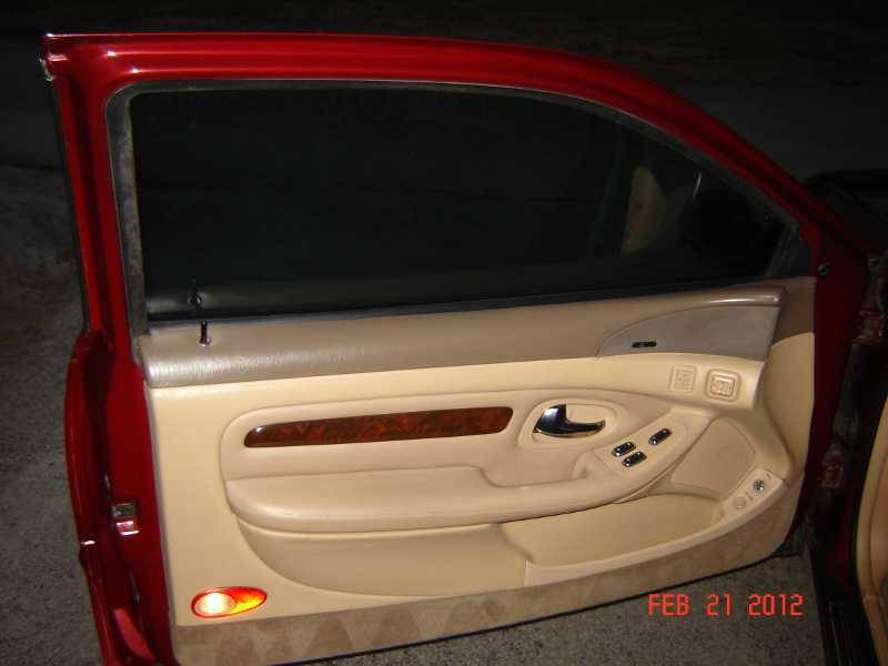 '98 Lincoln Mark VIII 026.JPG