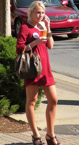 bama0813_bama_poon_multi_tasking.jpg