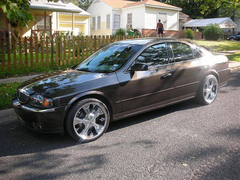 CAR1.jpg
