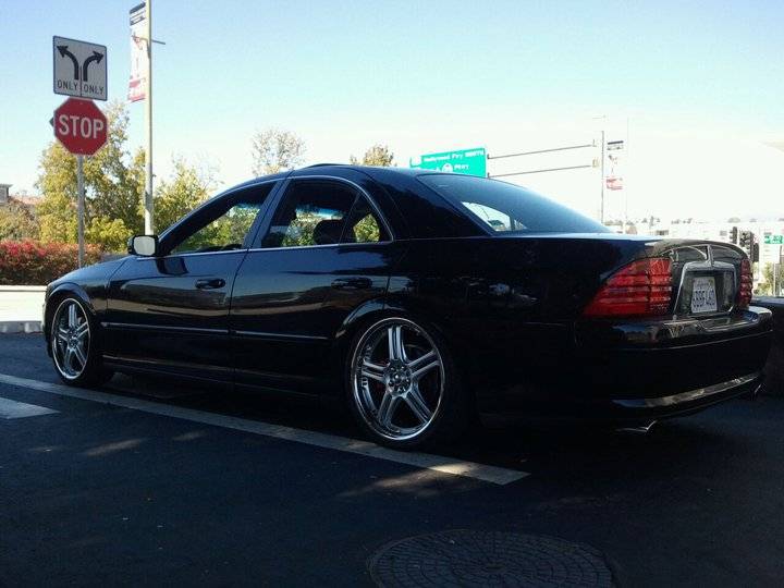 car1.jpg