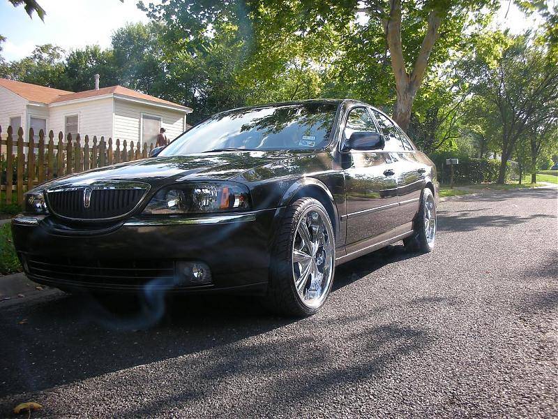 CAR2.jpg