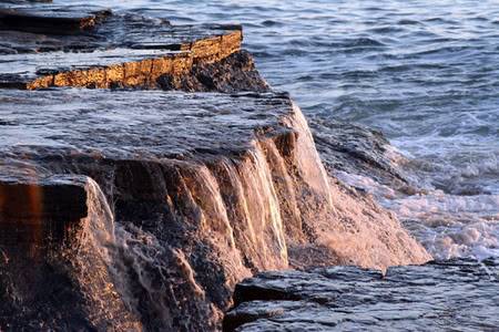 cliffs2.jpg