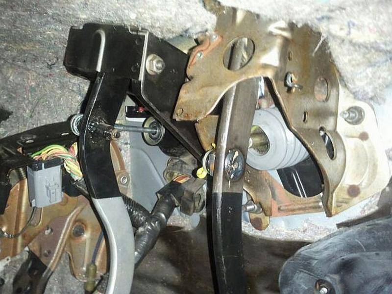 Clutch Pedal Mark VIII (2).jpg