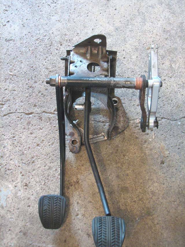 Clutch_pedal_1.jpg