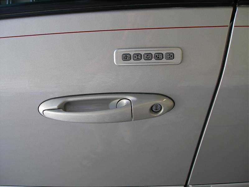 colour matched key pad 001.jpg