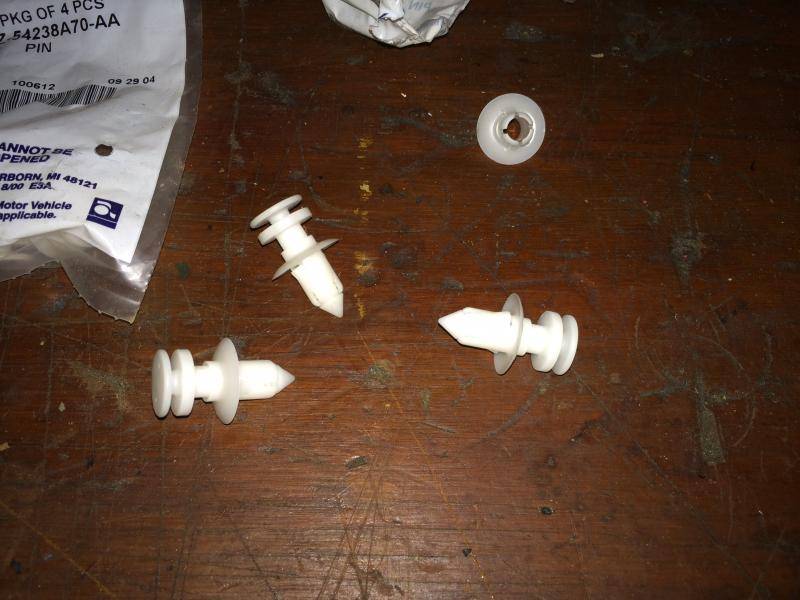 Doorpins2.jpg