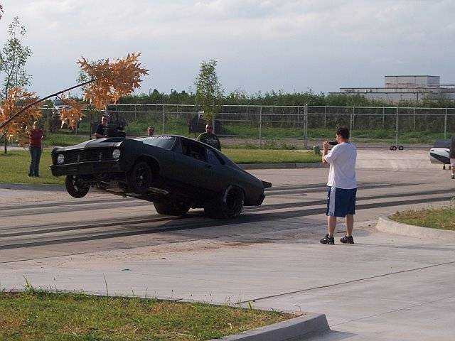 drag week nova.jpg