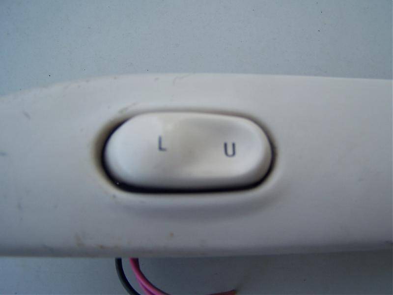 drivers door lock switch.jpg