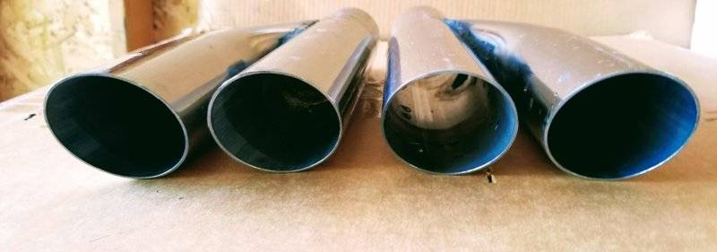 Exhaust Tips 2.jpg