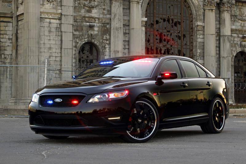 Ford-Taurus-Police-Interceptor-Stealth-1 (1).jpg