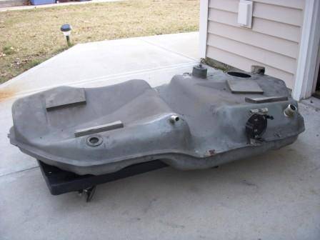 gas tank 027.JPG