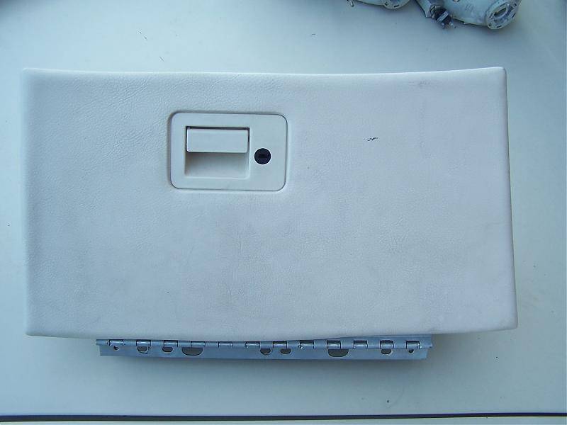 glove box.jpg