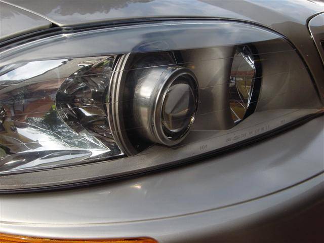 hid and new grille 003.jpg
