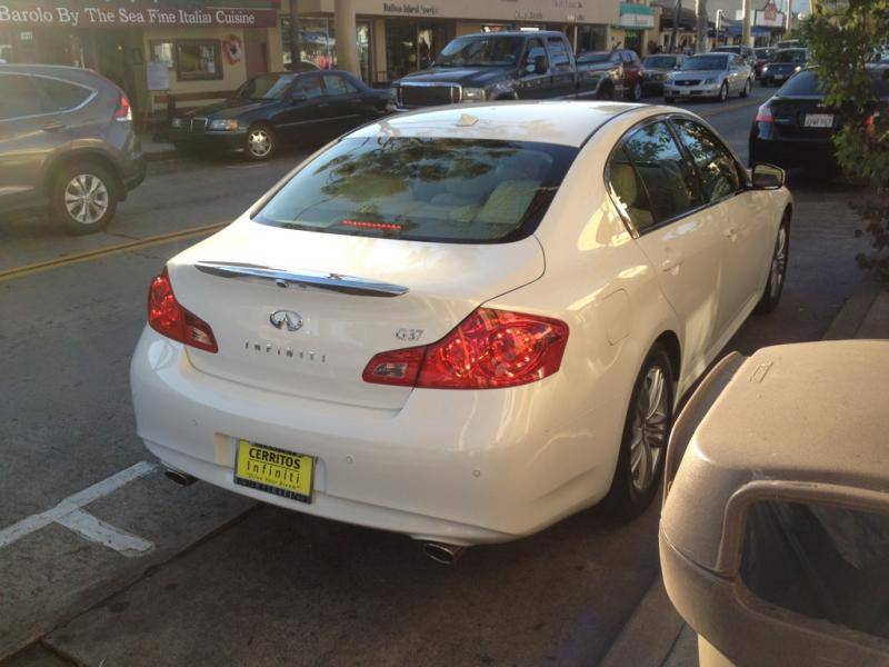 infiniti3.jpg