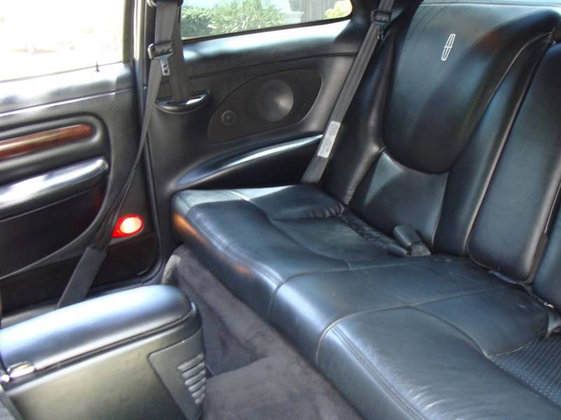 interiorphotos97003.jpg