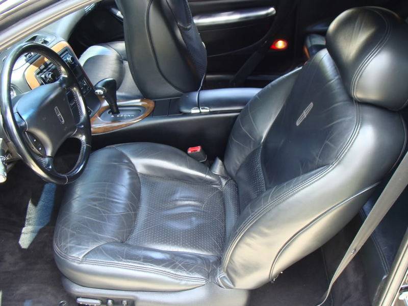 interiorphotos97004.jpg